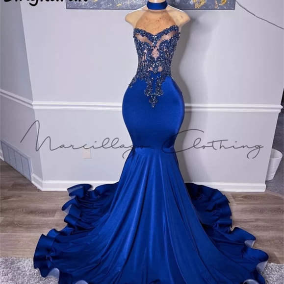 Prom dresses - 2023 - Picture 2 of 4
